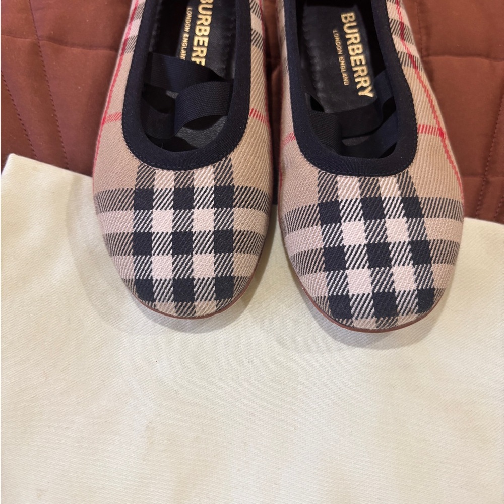 New Burberry Beige Plaid Baby Ballet Shoes with Pink Accents